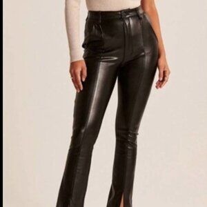 Abercrombie The 90s Slim Straight Ultra High Rise